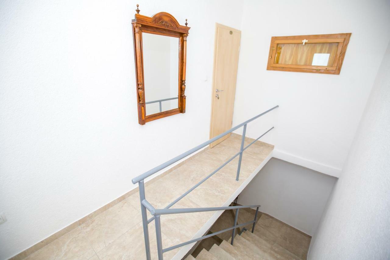 Apartmani Cindric Karlobag Zewnętrze zdjęcie